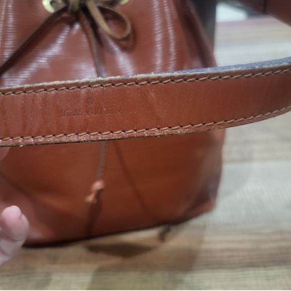 LV Epi Noe bag PM - Picture 8 of 13